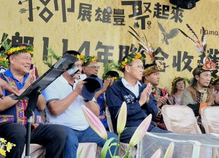 南服中心陳文亮副執行長出席獅子鄉收穫節　肯定排灣族文化傳承精神。