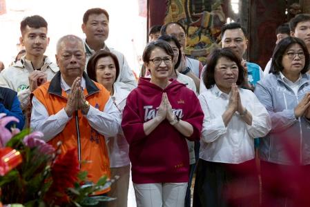 副總統年初三走訪嘉南、高屏等地廟宇 祈願國運昌隆