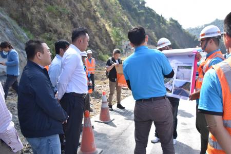 92K道路了解目前復建、施作基樁式排樁檔土牆等相關工程.jpg