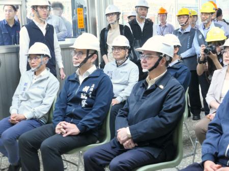 2026年4月1日行政院長卓榮泰視察中油林園石化廠