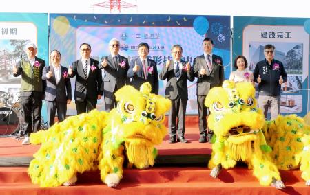 高科大先進材料成型技術中心今(5)日開幕典禮，將補上國內業者最期待的大型伺服沖壓成型設備拼圖。