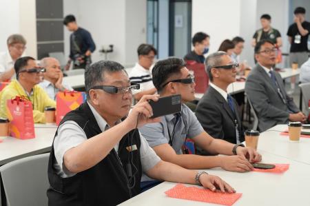該據點將與多家區域指標性企業合作，打造兼具產學整合與實務導向的教學平台，專注AI與製造技術課程。 高分署/提供。