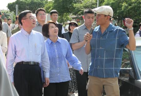 卓院長今（7）日訪視屏東勝利星村創意生活園區照片_7