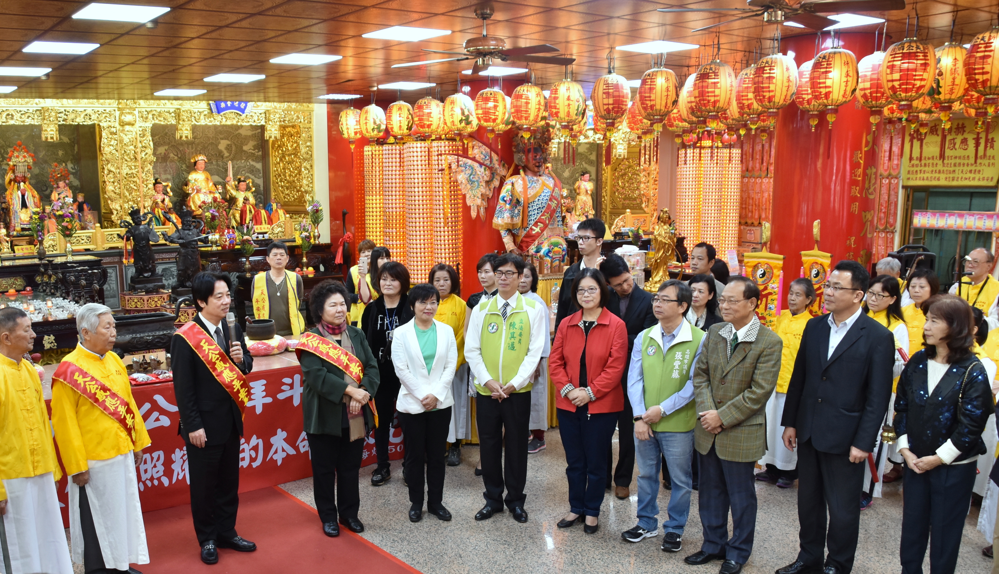 賴院長指出，高雄市在陳菊市長團隊的努力下逐日進步，現在已成為國際大都市，行政院對於高雄市政一定大力支持.jpg