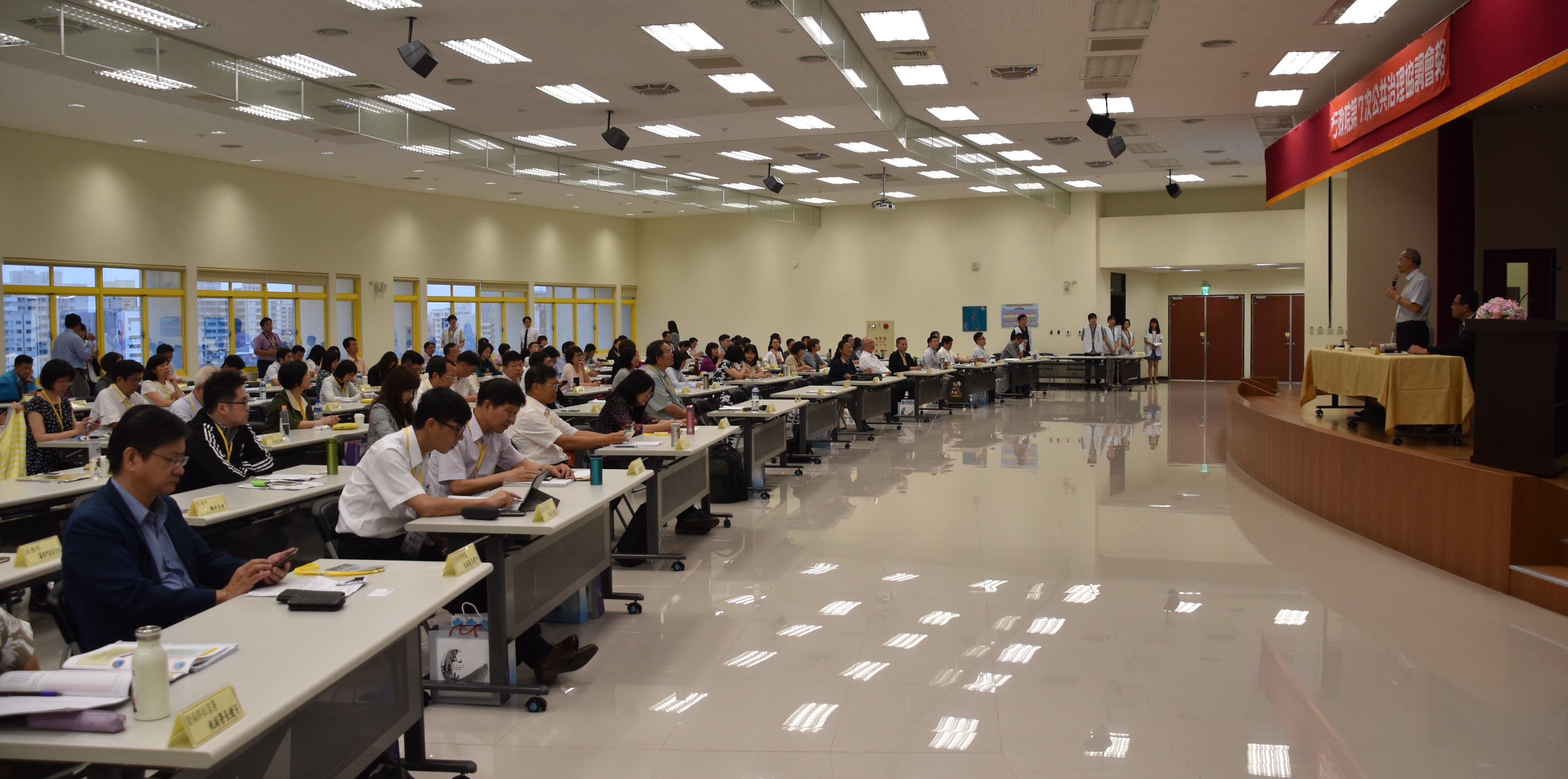 行政院第7次公共治理協調會報」今天(15日)在高雄市政府衛生局舉行2.jpg