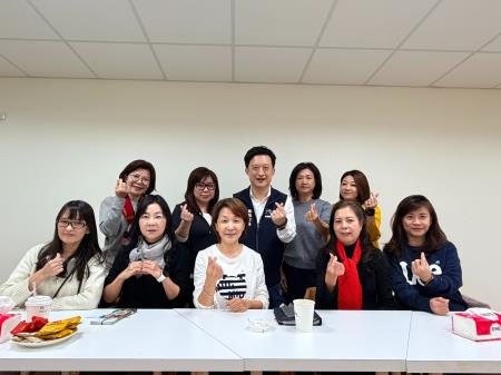 行政院南區婦女企業諮詢委員會澎湖區委員合影