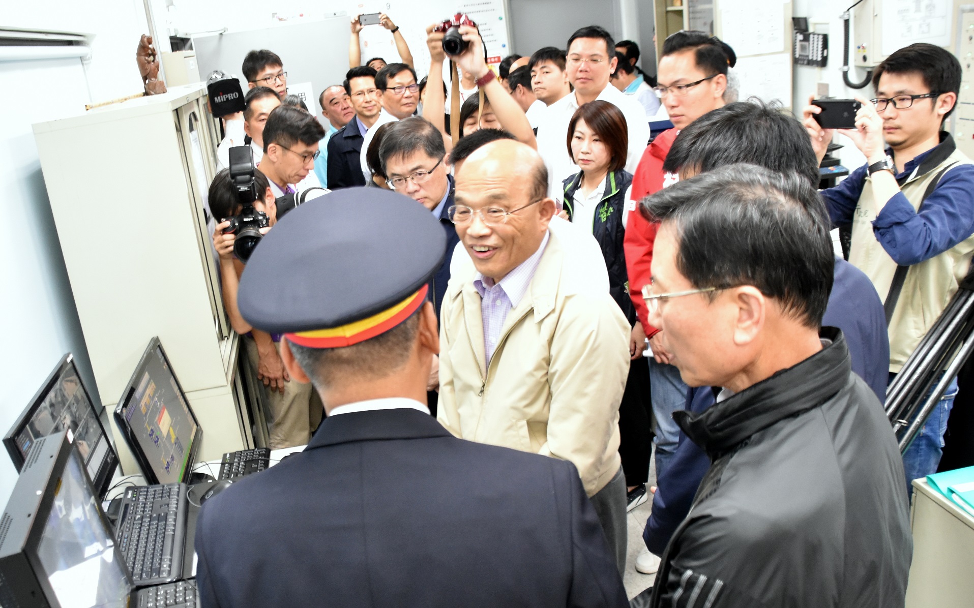 視察高雄鐵路地下化通車後車站廢氣污染改善情形 (3).jpg