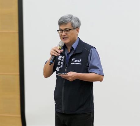 謝文斌副執行長強調，AI已是現代職場的重要工具，勞動法同樣是工作者必備素養。希望本次講座能幫助大家善用AI，有效解決勞動法相關問題。