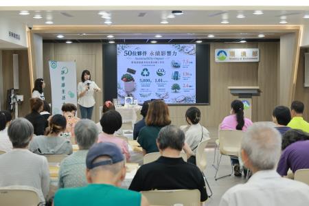 學員體驗「牡蠣殼循環手作」活動.jpg