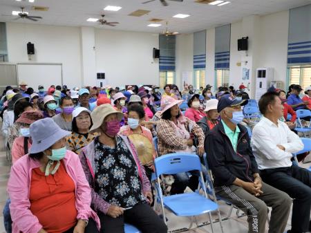 行政院南服中心離島防詐不缺席，今(21)日特別深入澎湖七美鄉舉辦金融講座，吸引逾140位當地民眾踴躍參加。.jpg