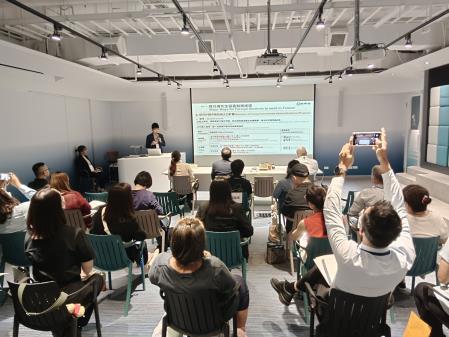 Talent Taiwan昨(12)日舉辦「南台灣企業聘僱外國人才說明會」，吸引多家知名電子科技、飯店和餐飲業者熱烈參與。