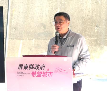 行政院長卓榮泰視察「屏東枋寮漁港泊區擴建工程」規劃辦理情形