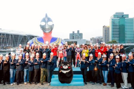 超人力霸王帥氣降臨愛河灣「2026高雄冬日遊樂園」熱鬧開園