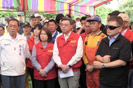 2026年6月27日行政院長卓榮泰視察屏東內埔鄉中林排水改善工程