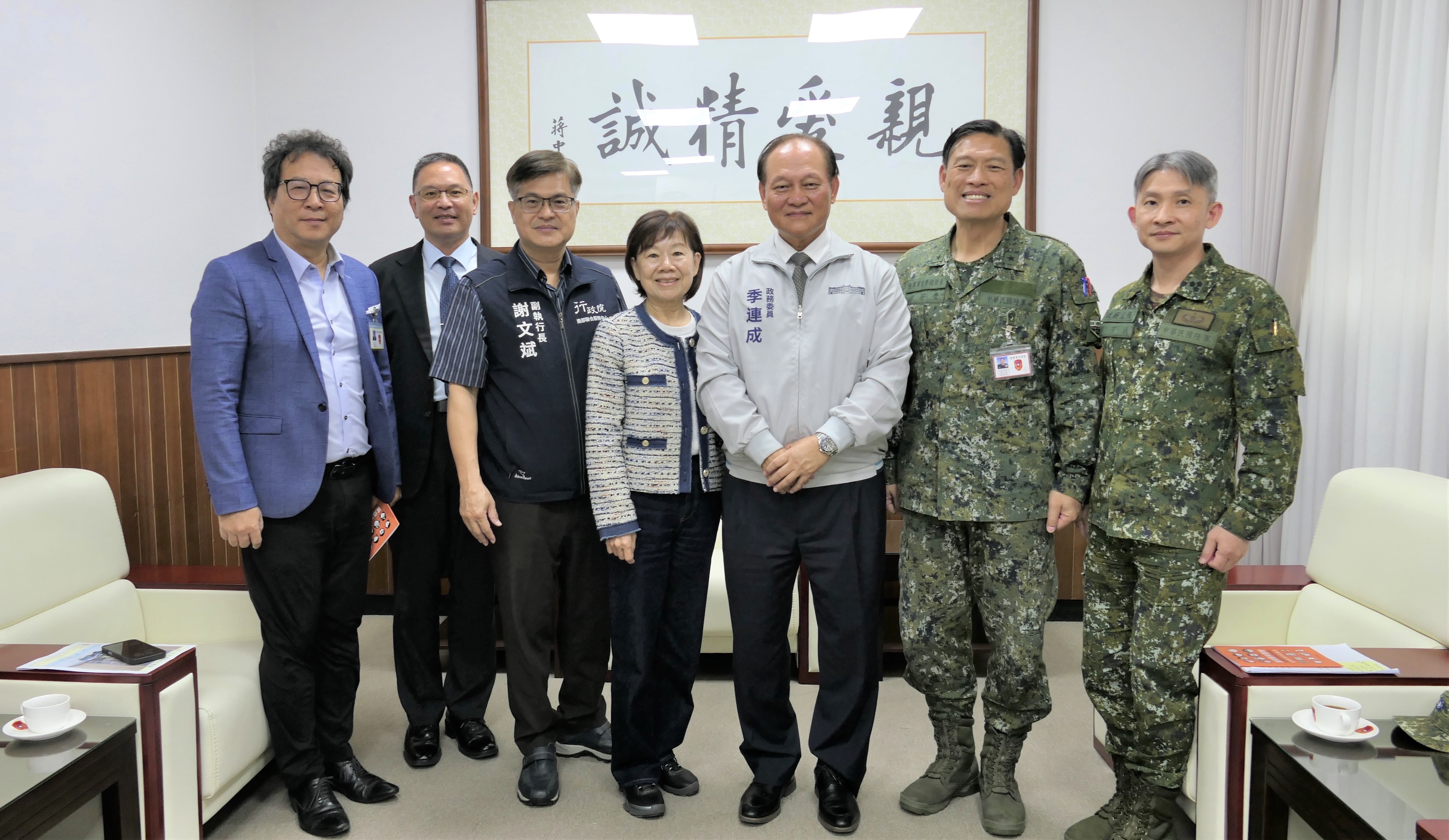 2025南方領袖教育學院 季連成政委高雄首講 學子熱烈迴響