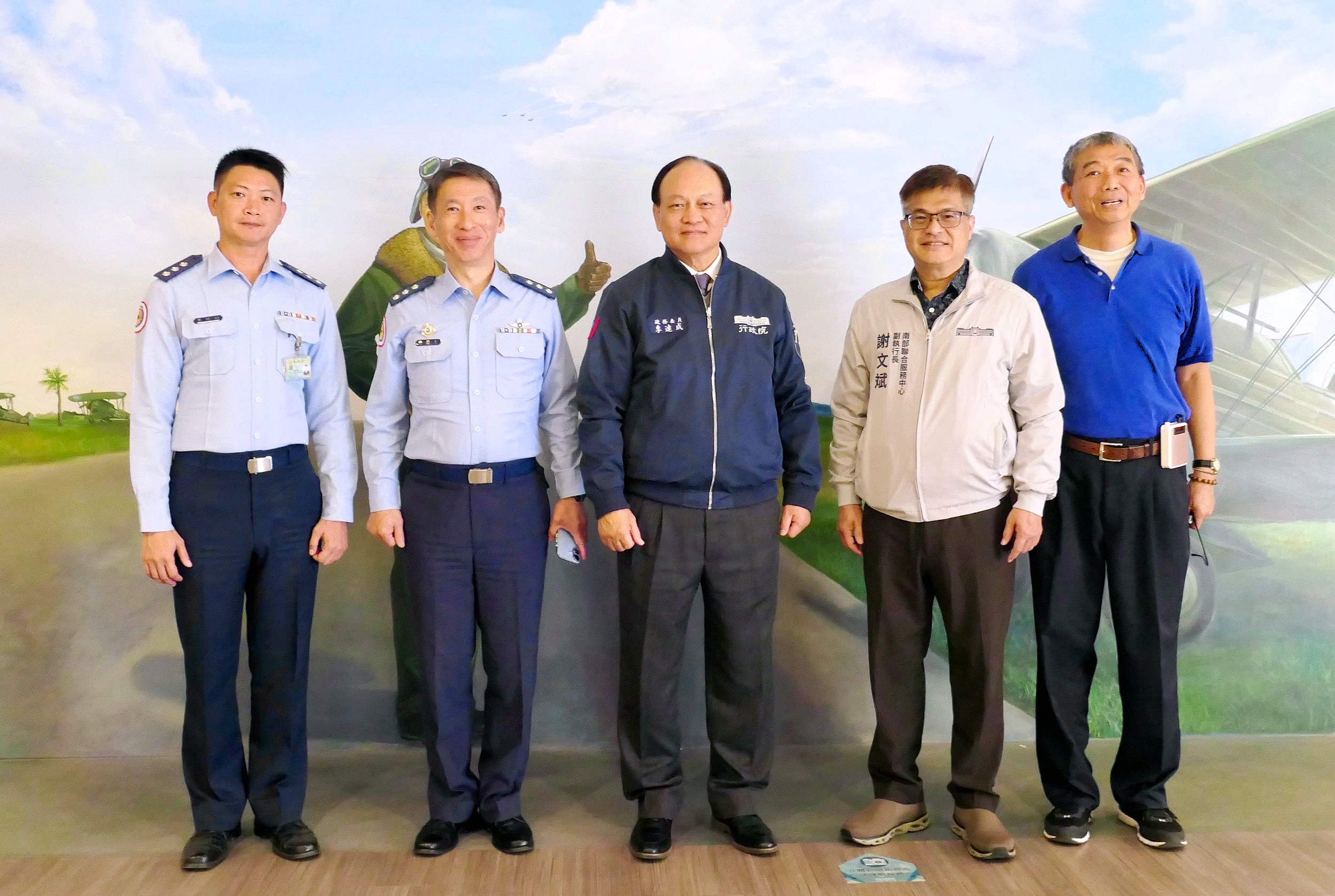 打造台灣防禦「橡皮球」！季連成政委空軍官校開講 呼籲：資安即國安