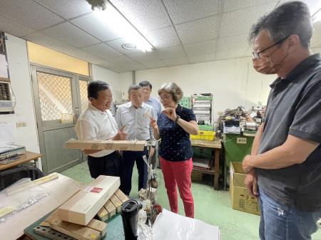 DF7E2E92AB03BBEEE1778337C5E8FEEABD8D7FB7